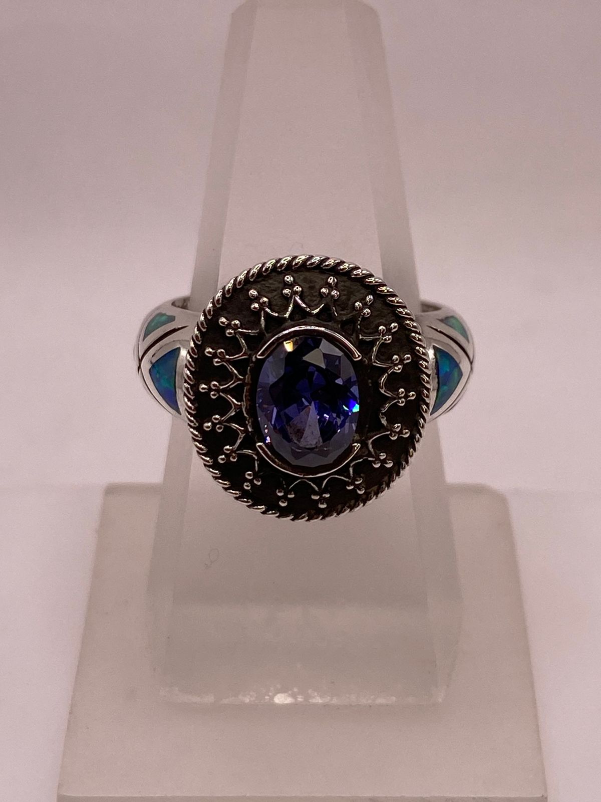 Anillo Contemporáneo con Marquesita, Ópalo de Fuego y Zirconia en Plata .950