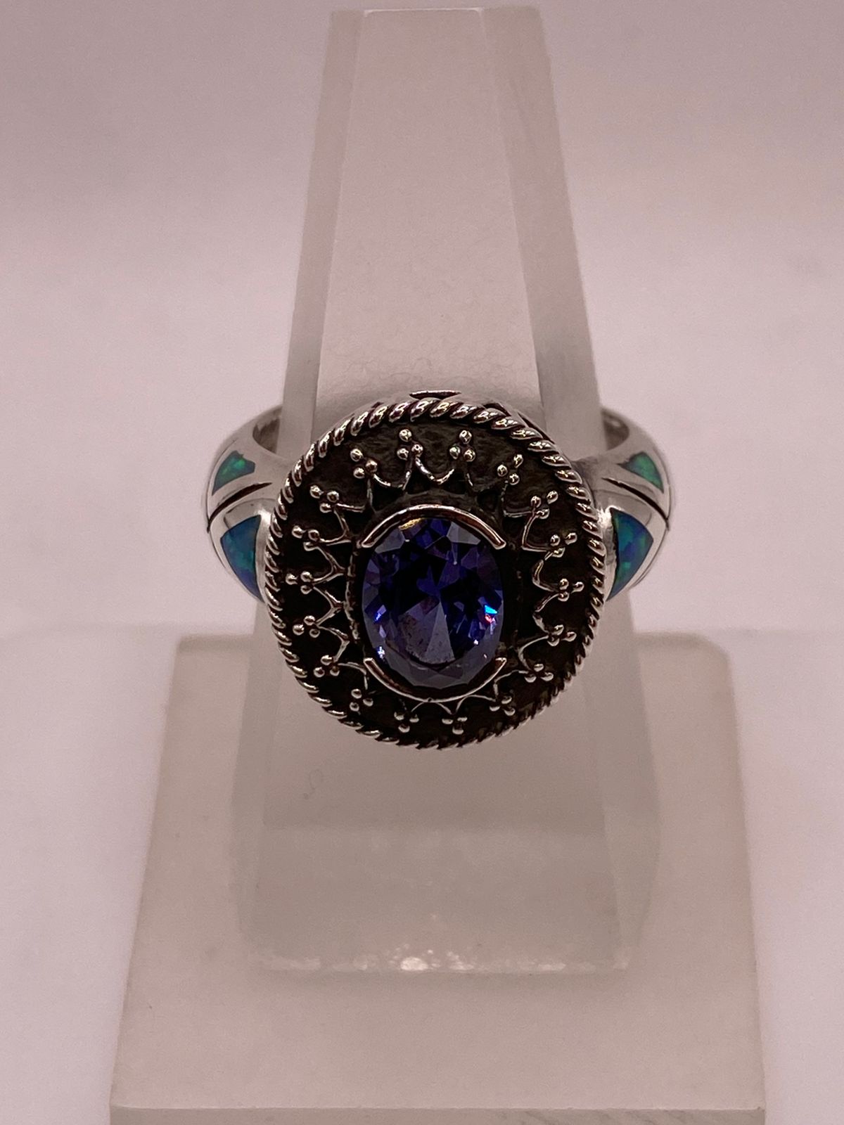 Anillo Contemporáneo con Marquesita, Ópalo de Fuego y Zirconia en Plata .950