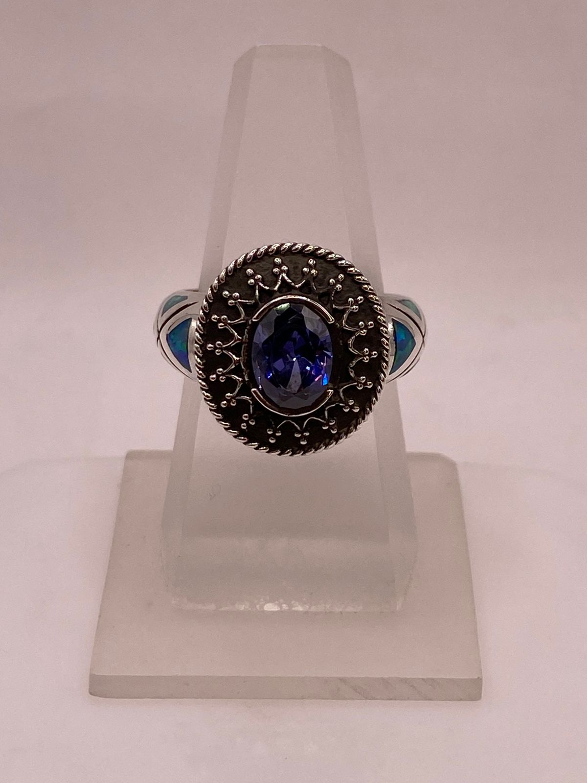 Anillo Contemporáneo con Marquesita, Ópalo de Fuego y Zirconia en Plata .950