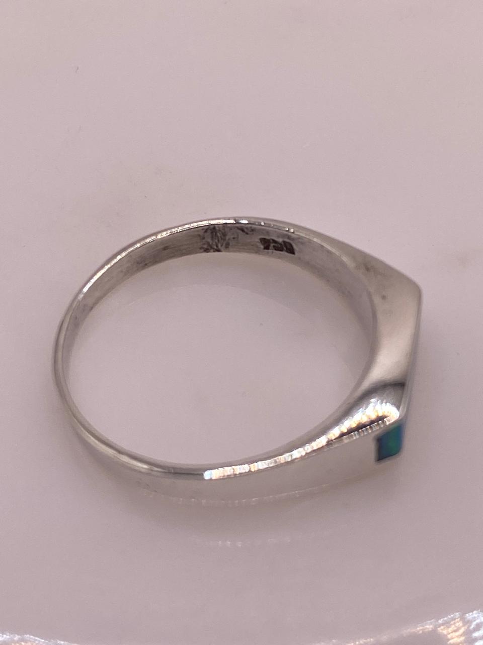 Anillo Contemporáneo de Plata 950 con Ópalo de Fuego