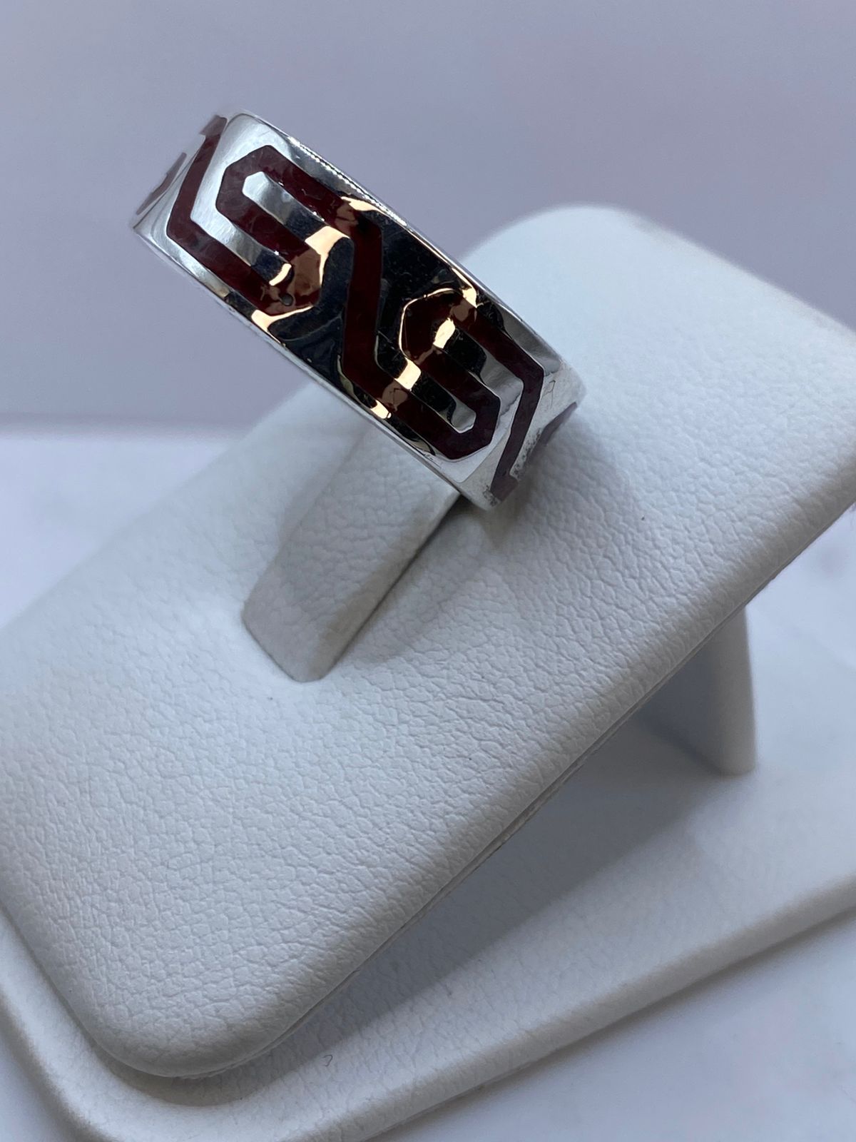 ❤️ Anillo de Coral Rojo con Greca Geométrica en Plata .925