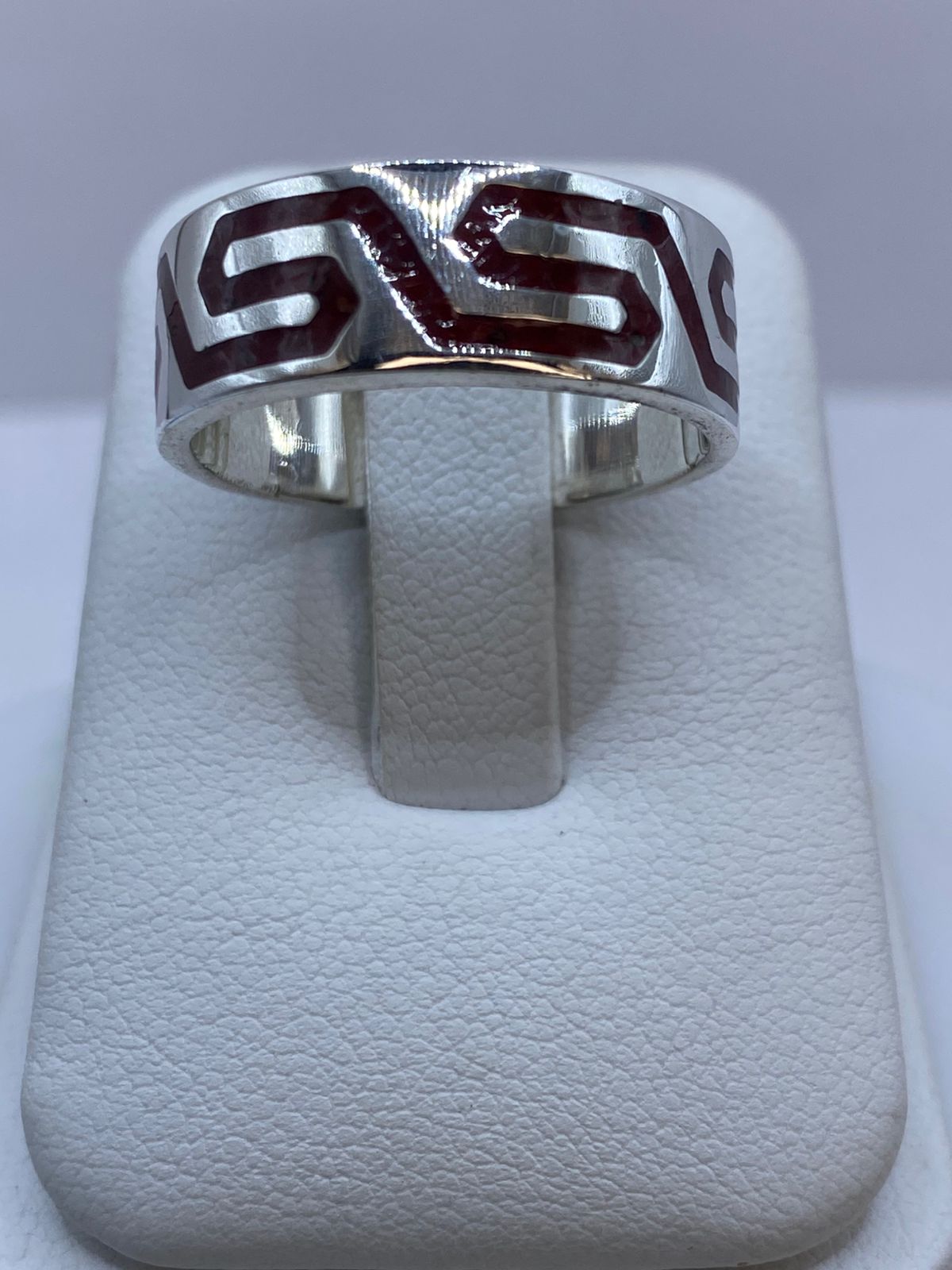 ❤️ Anillo de Coral Rojo con Greca Geométrica en Plata .925