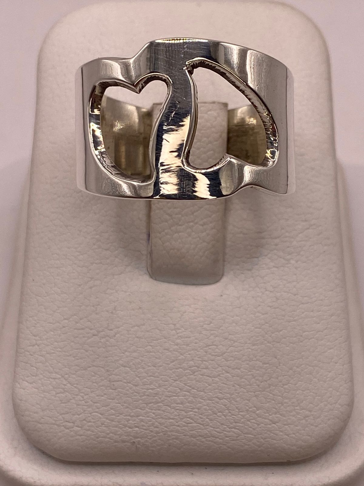Anillo de Corazones Recortados en Plata .925