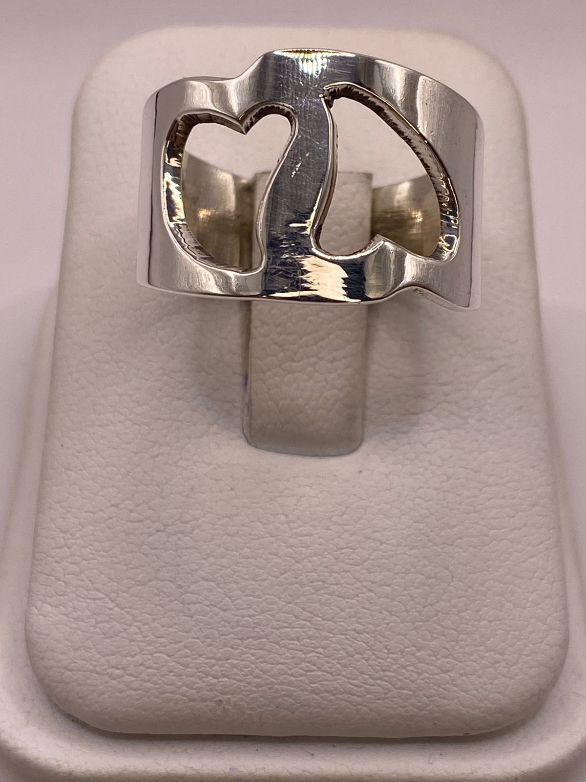 Anillo de Corazones Recortados en Plata .925