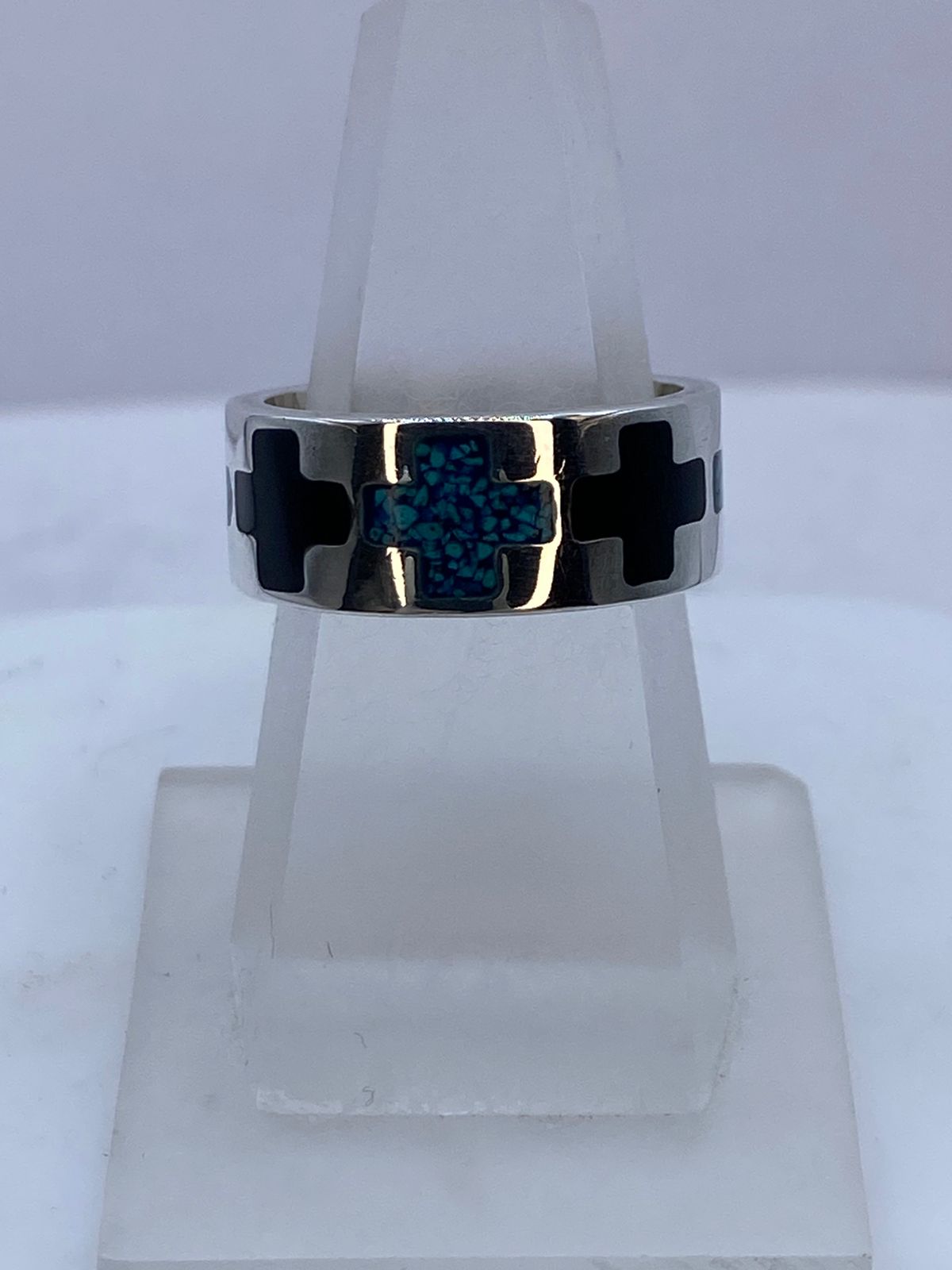 Anillo Cruz Geométrica de Plata .925 con Obsidiana Negra