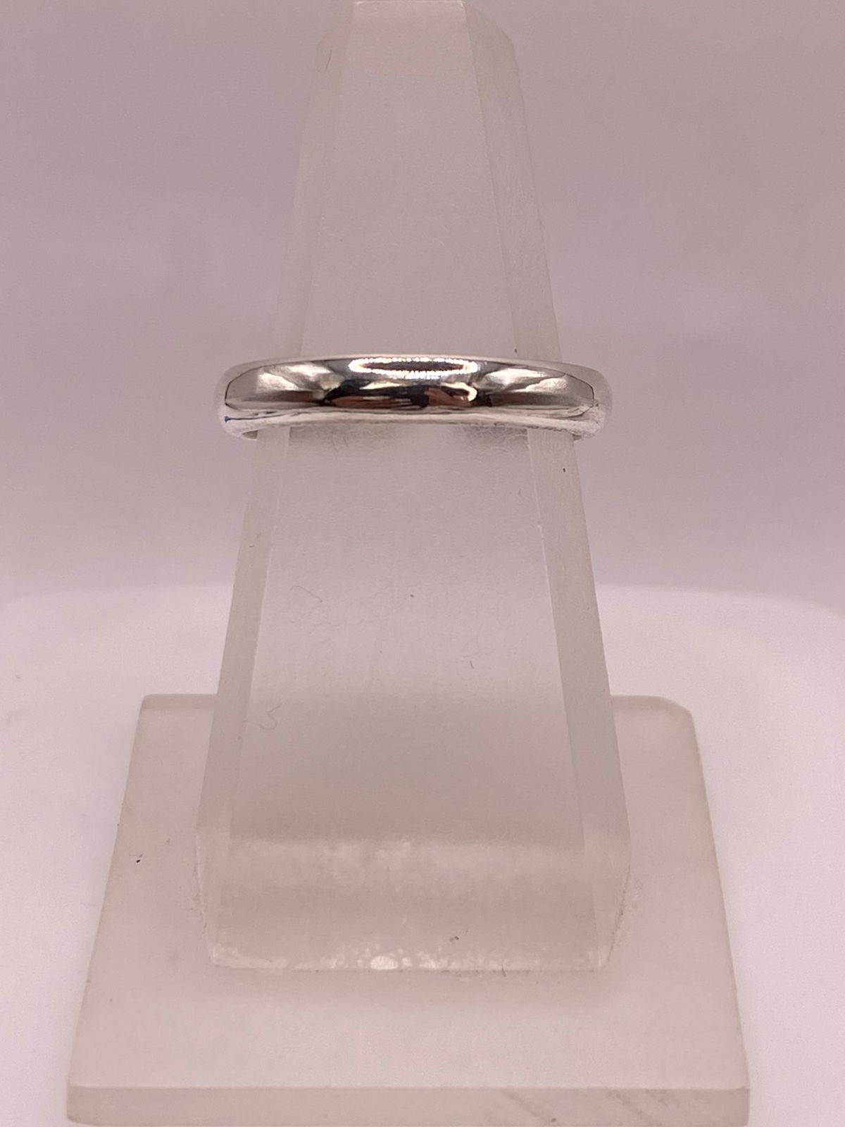 Anillo Delgado Liso de Plata Ley .925