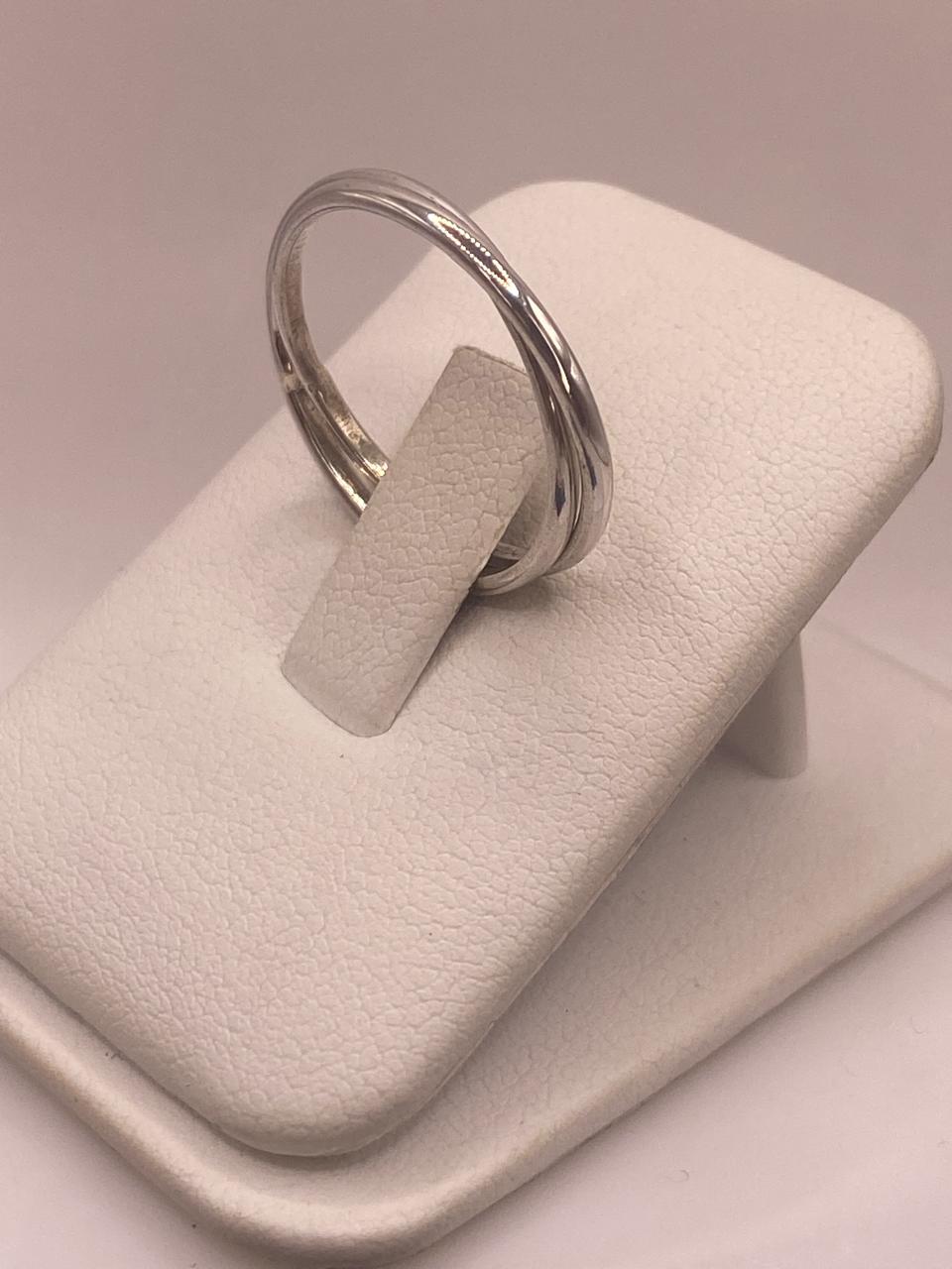 Anillo Doble Entrelazado en Plata .925