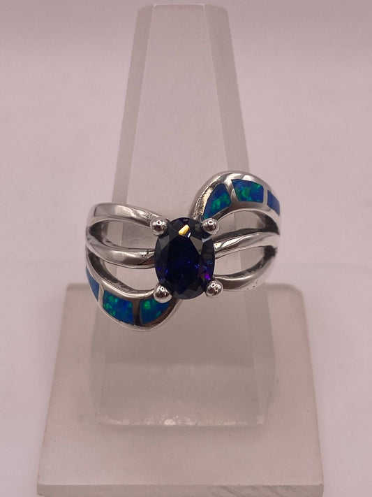 💍✨ Anillo Elegante Curvo de Plata 950 con Ópalo de Fuego y Zirconia
