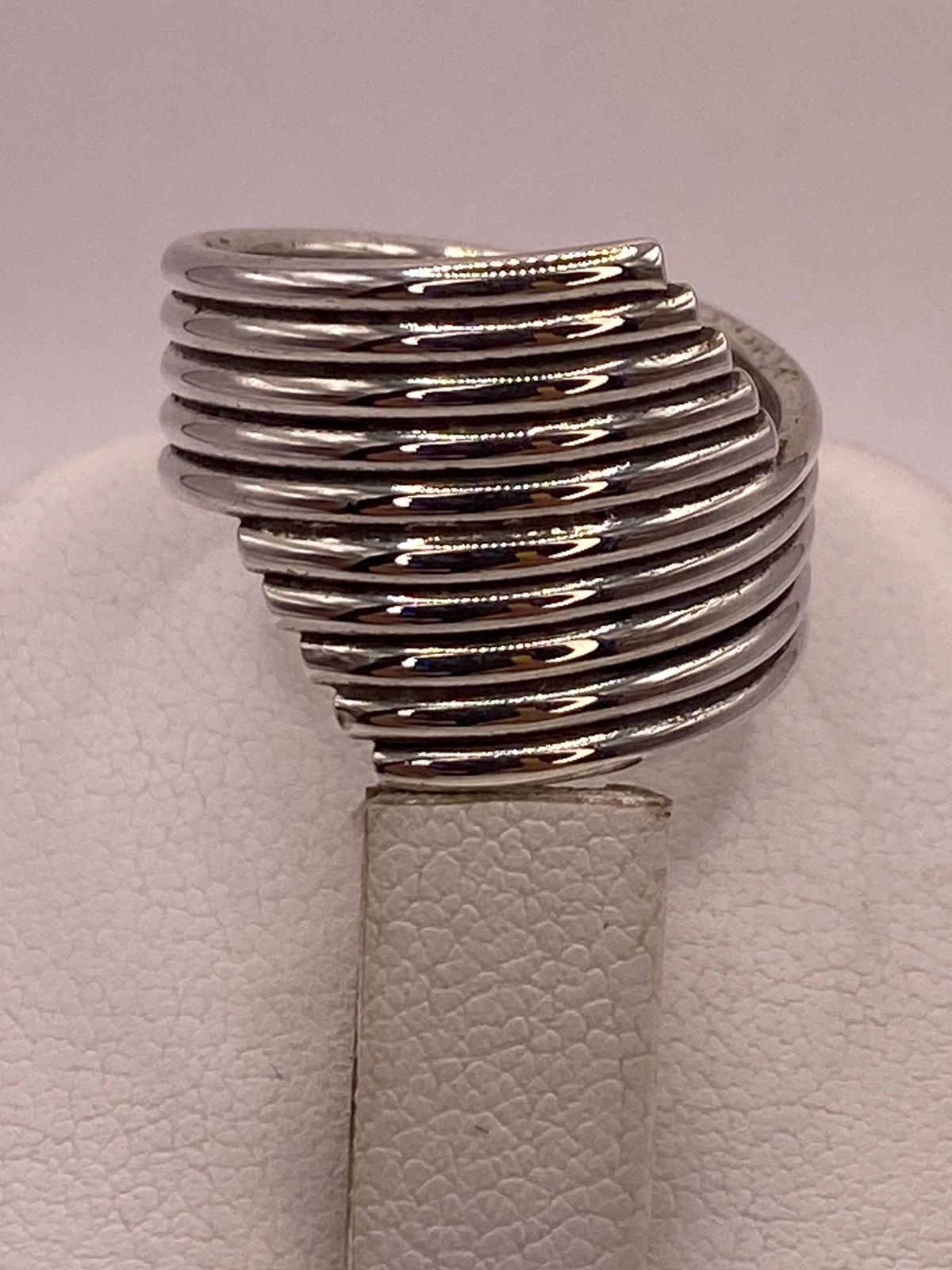 Anillo Envolvente de Barras Lisas en Plata .925