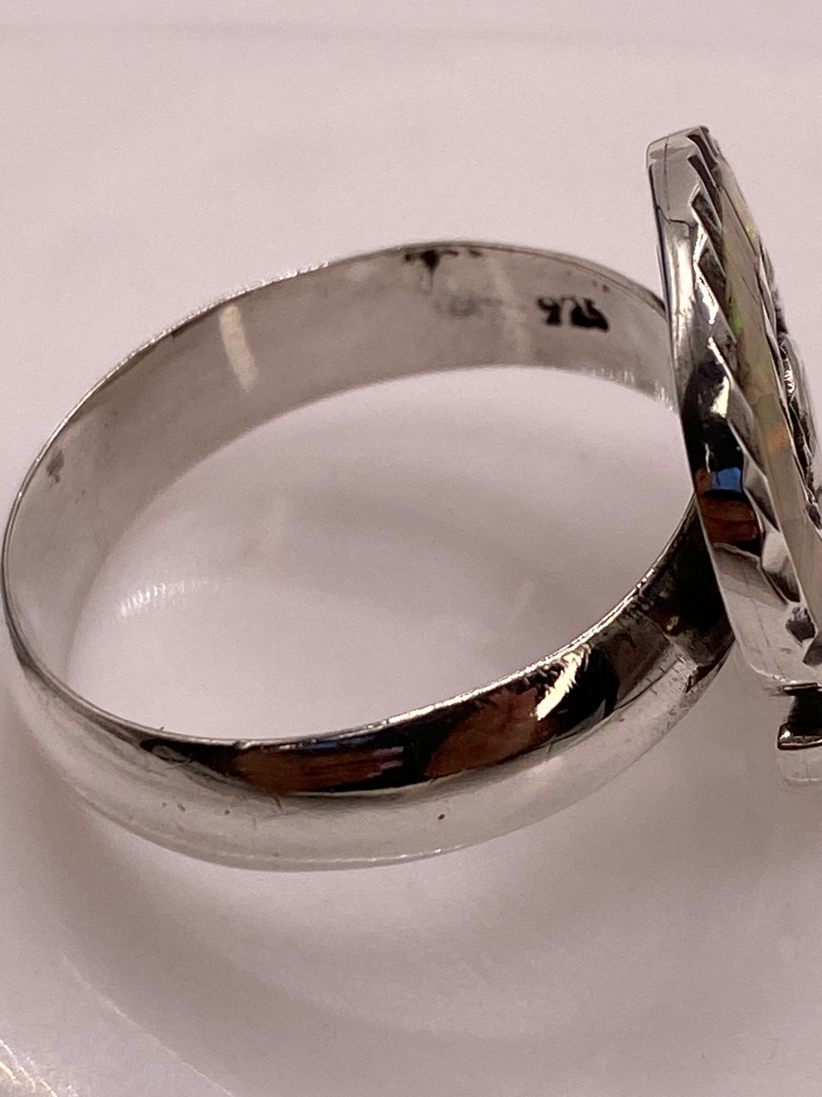 🔥 Anillo Espiral con Ópalo de Fuego en Plata Ley 925