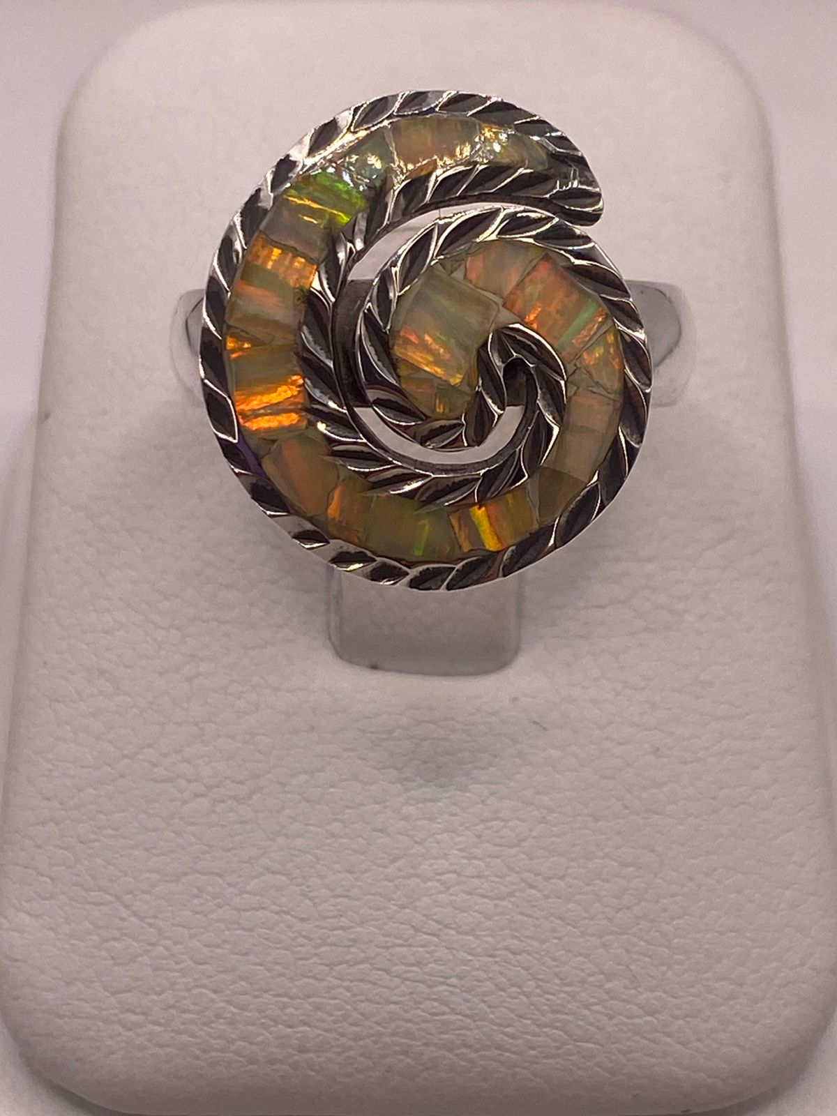 💍🔥 Anillo Espiral de Plata 950 con Ópalo de Fuego