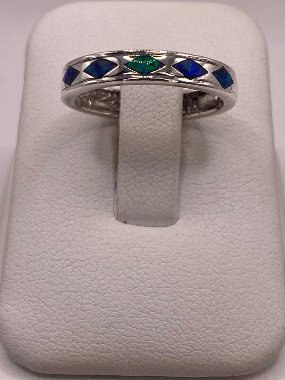Anillo con Figuras de Rombo  Plata 950 con Ópalo de Fuego