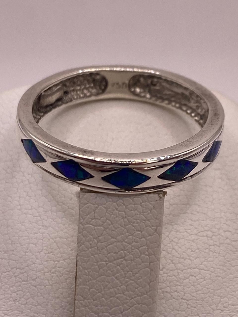 Anillo con Figuras de Rombo  Plata 950 con Ópalo de Fuego