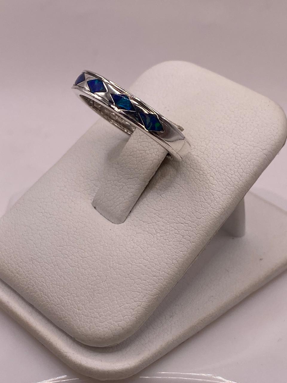 Anillo con Figuras de Rombo  Plata 950 con Ópalo de Fuego