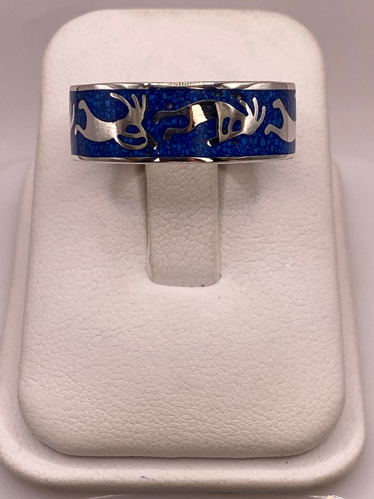 Anillo Figuras Zoomorfas con Piedra Azul Incrustada de Plata .925