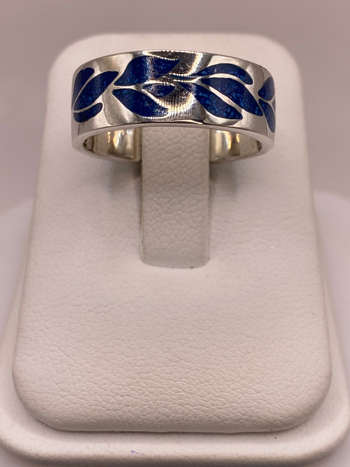 🌿 Anillo Floral Azul de Plata .925 con Incrustaciones