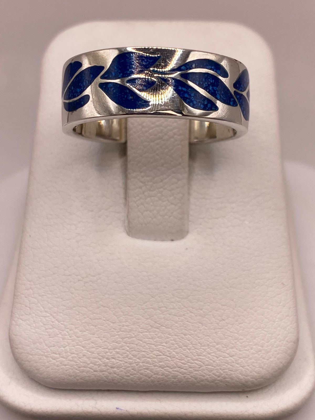 🌿 Anillo Floral Azul de Plata .925 con Incrustaciones