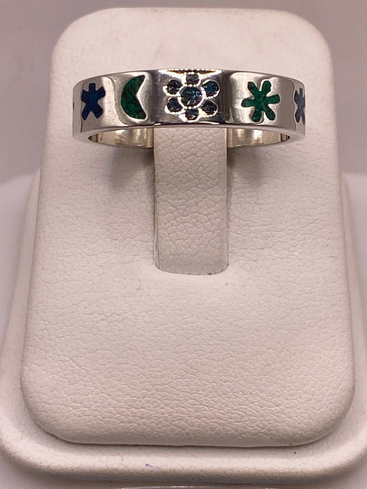 Anillo Floral y Lunar de Plata .925 con Incrustaciones — ángulo diagonal
