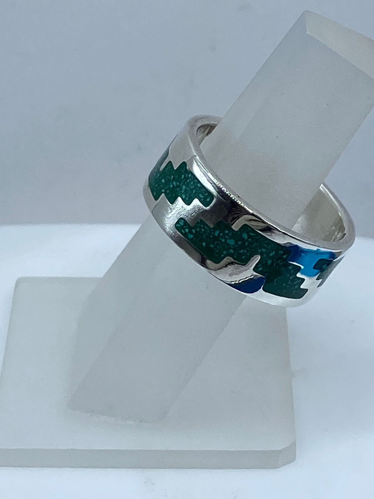 Anillo Forma de Pirámide en Plata .925 con Ónix