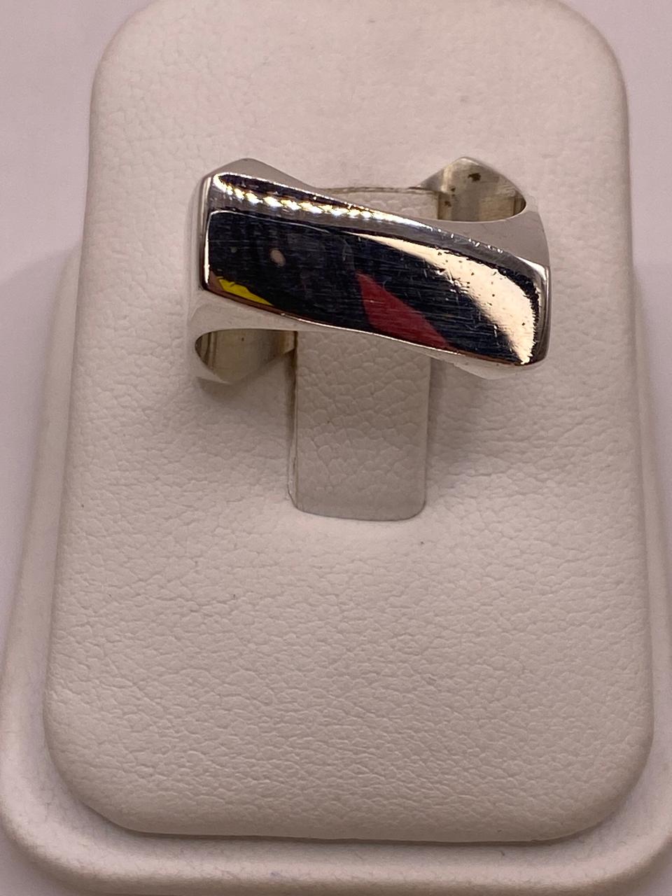 Anillo Geométrico Cuadrado Angulado en Plata .925
