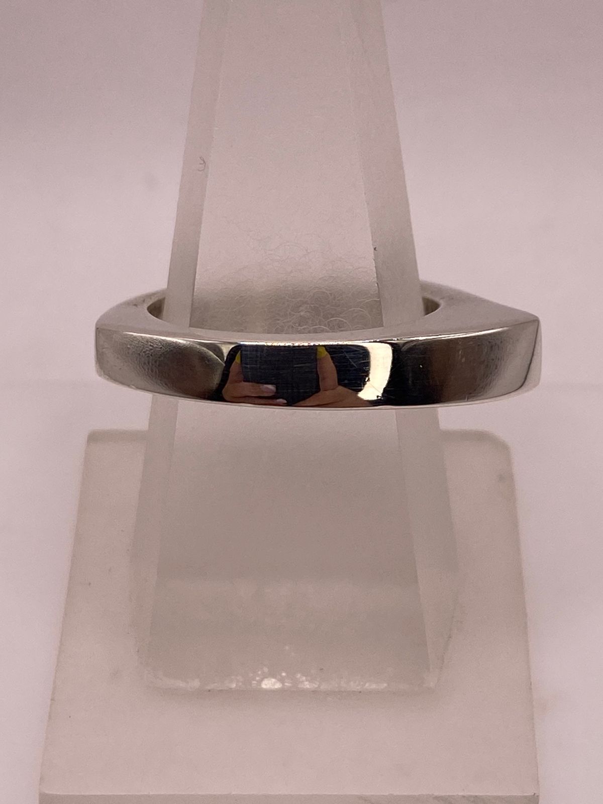 Anillo Geométrico Curvo en Plata .925