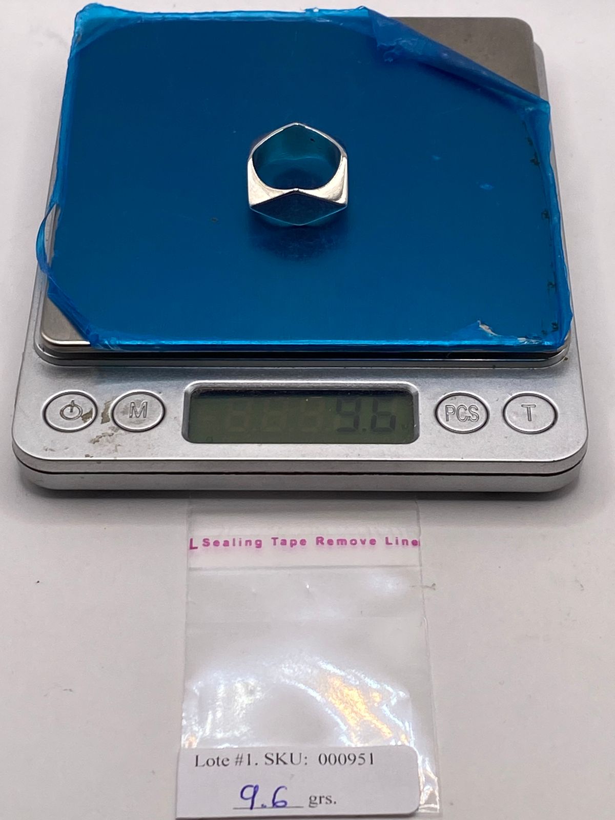 Anillo Geométrico de Plata Ley .925 con Diseño Rombo