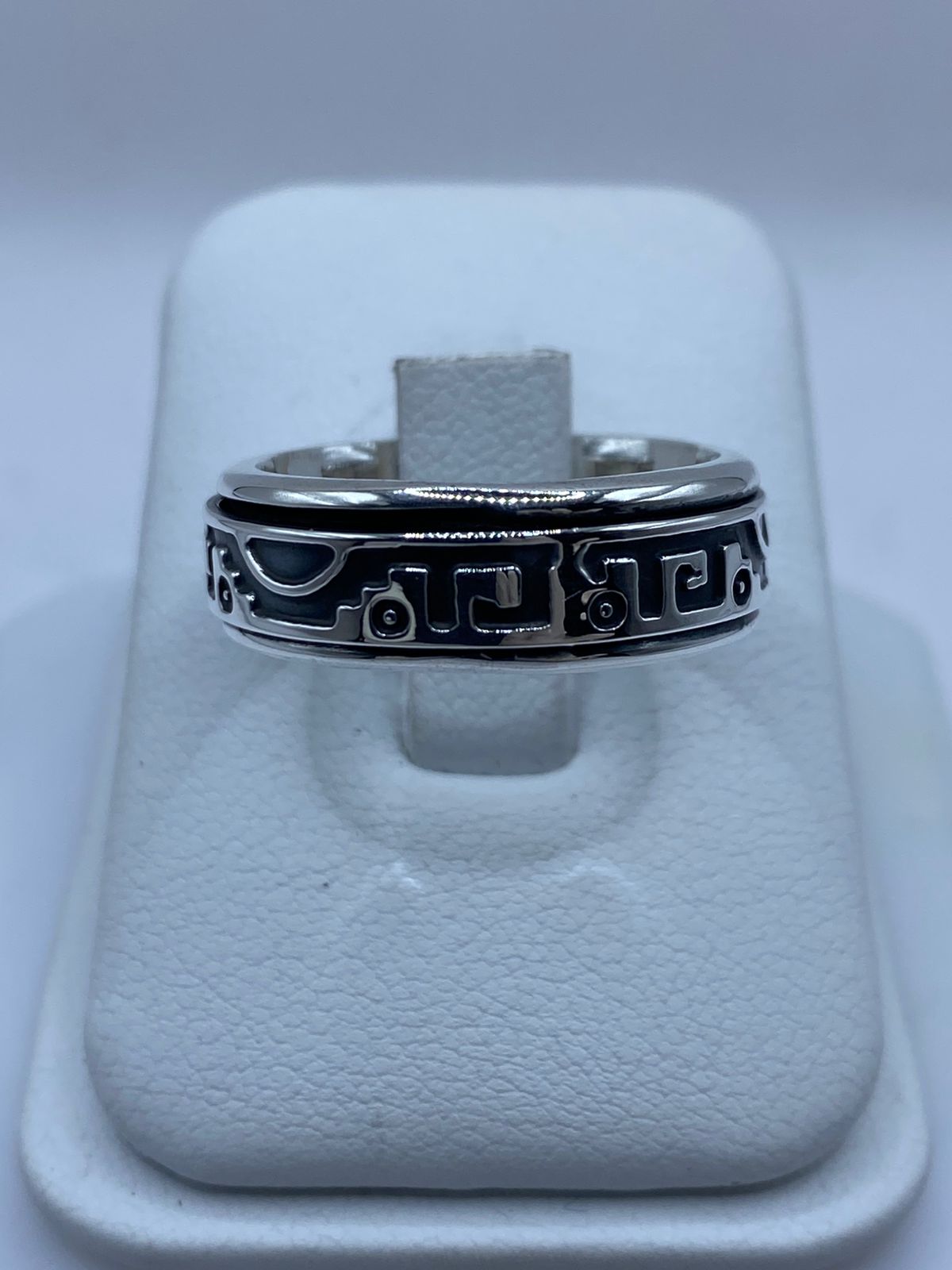 💍✨ Anillo Giratorio Diseño Geométrico Abstracto en Plata 925