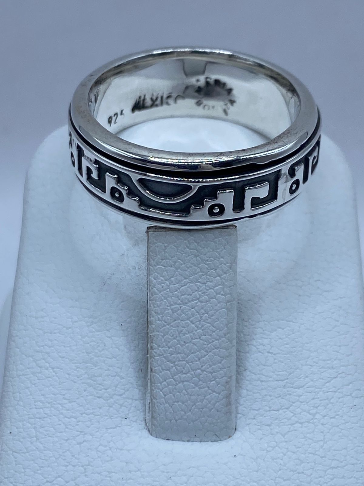 💍✨ Anillo Giratorio Diseño Geométrico Abstracto en Plata 925