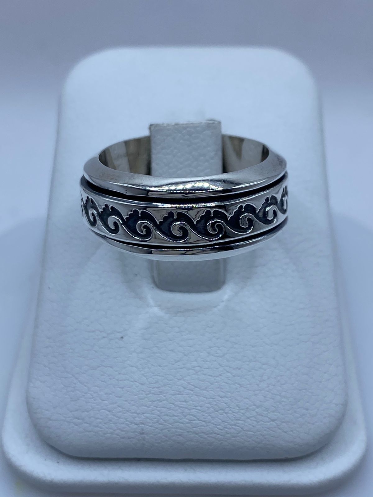 💍🌊 Anillo Giratorio de Plata 925 con Diseño de Olas Clásicas 🔄✨