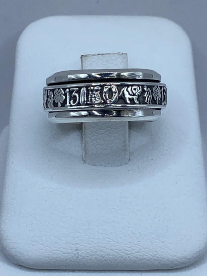 Anillo Giratorio de Plata Esterlina 925 con Símbolos de la Suerte, vista lateral