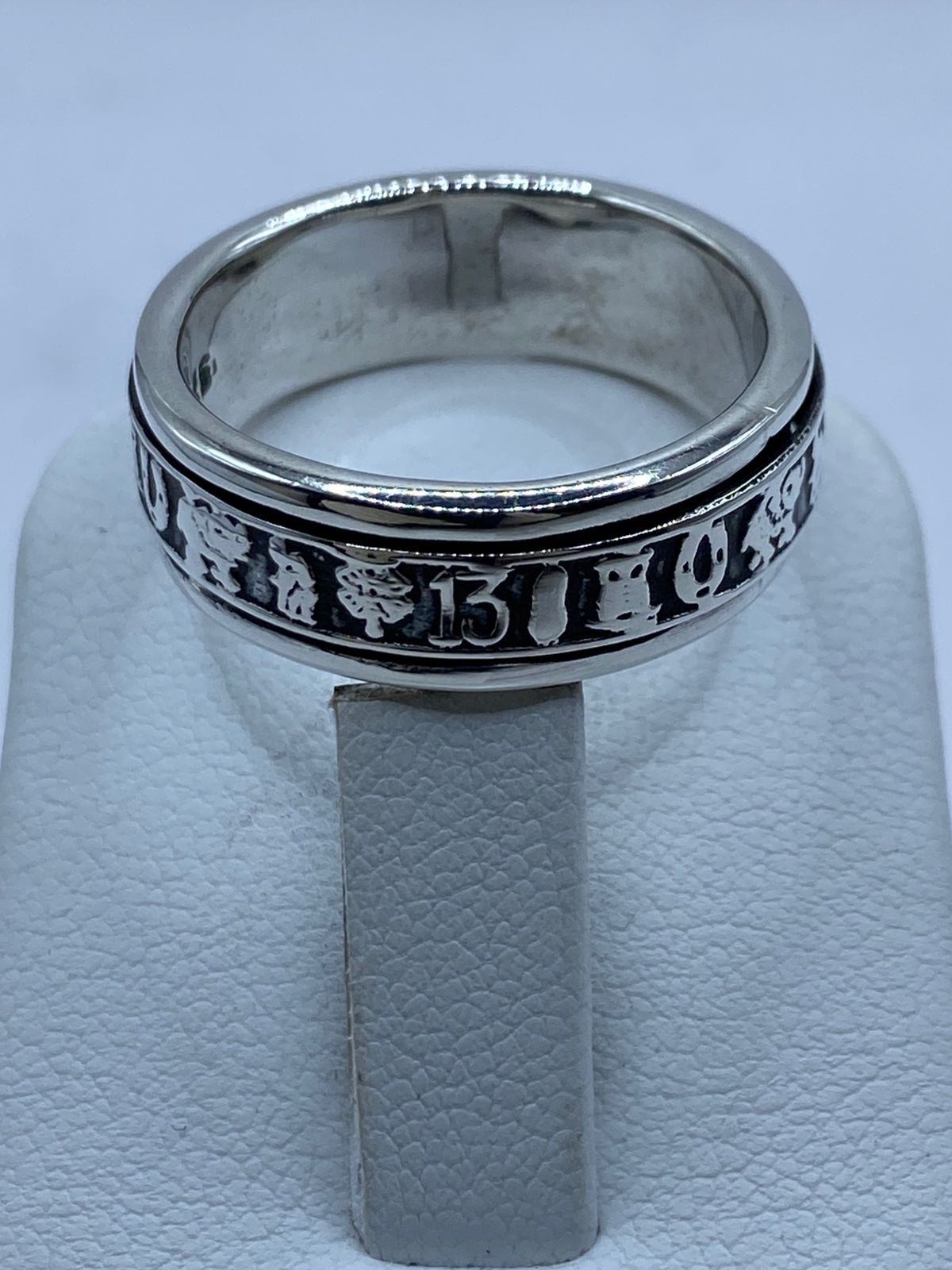 🍀 Anillo Giratorio de Plata 925 con Símbolos de la Suerte