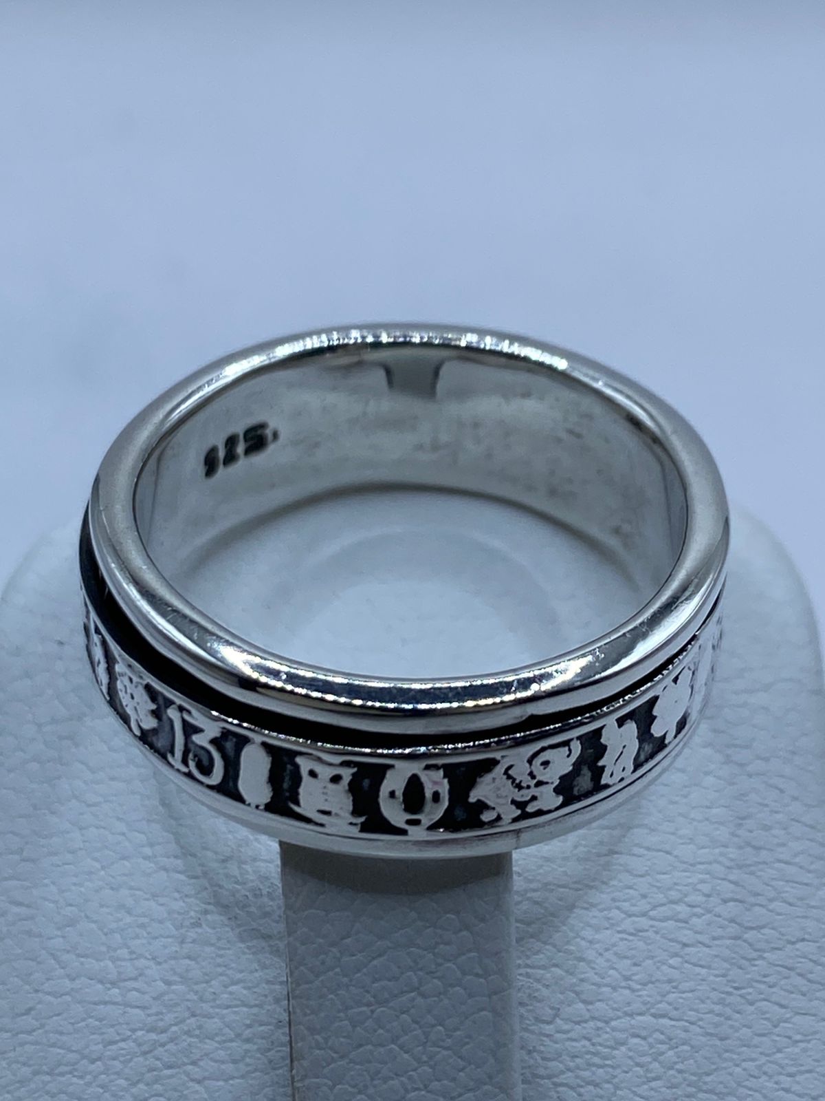 Anillo Giratorio de Plata 925 con Símbolos de la Suerte, sello de autenticidad Plata Ley .925