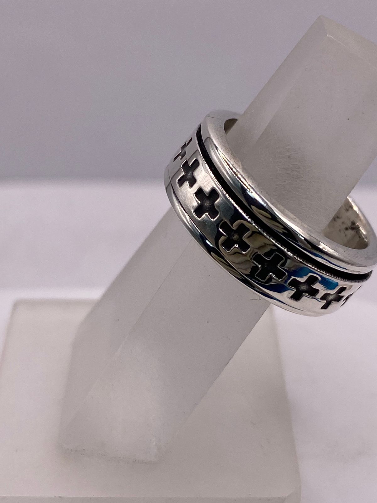✝️ Anillo Giratorio de Plata .925 con Cruces Caladas