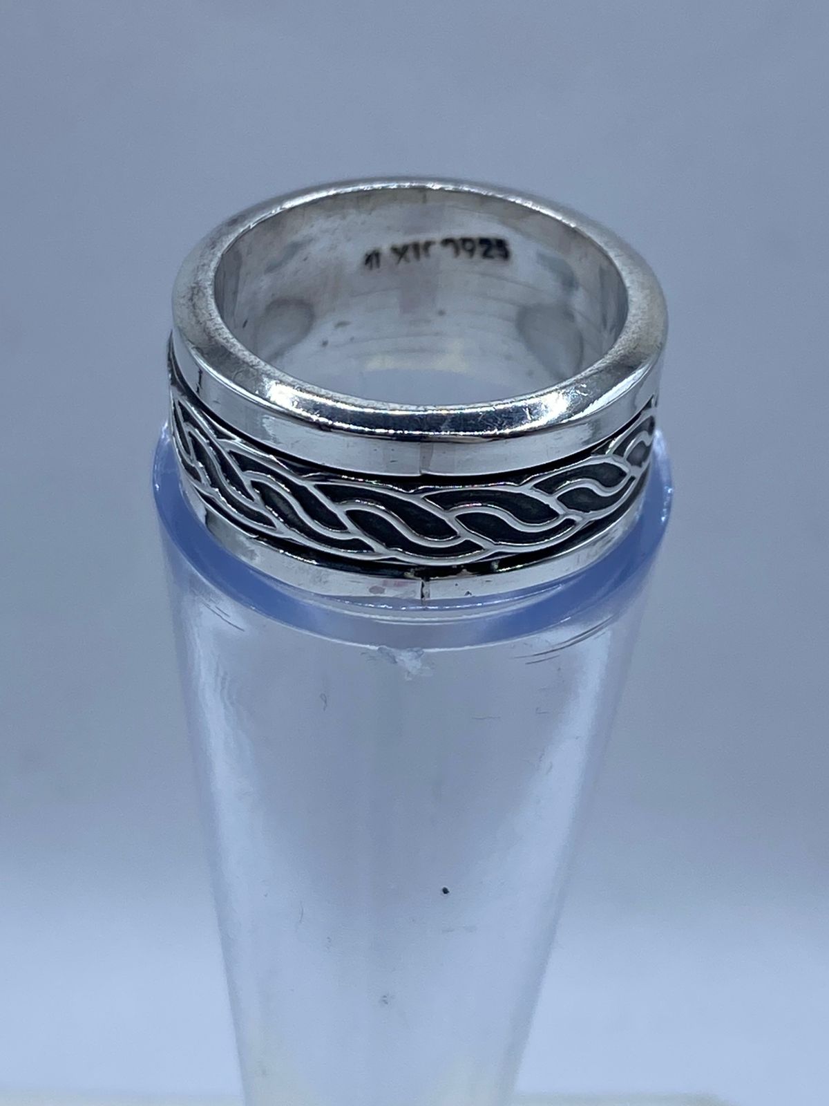 🔗💍 Anillo Giratorio de Plata 925 con Diseño de Cadena Entrelazada