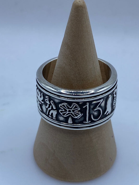 Anillo Giratorio de Plata 925 con Diseño de Elefantes y Número 13 — ángulo diagonal