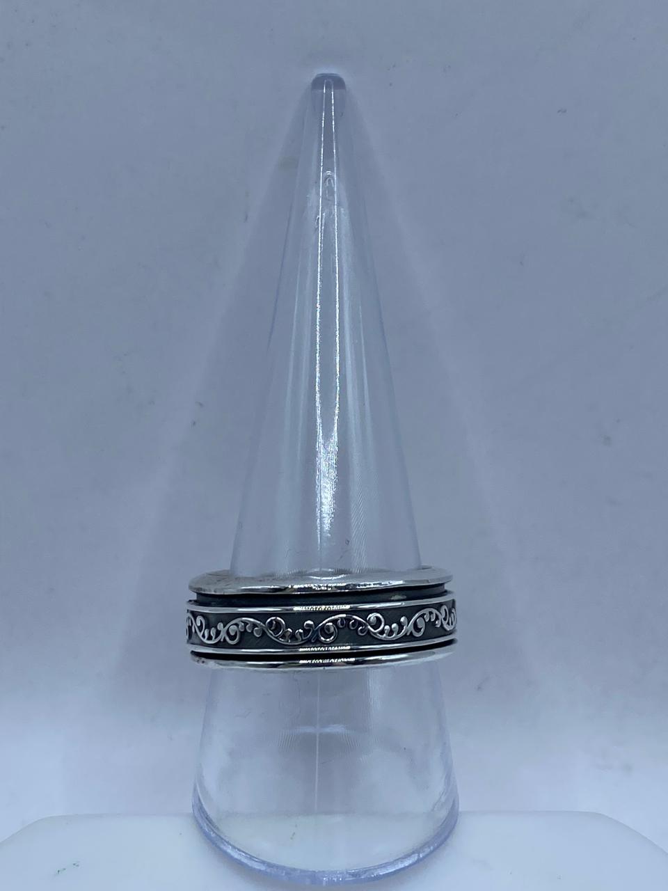 💍 Anillo Giratorio de Plata 925 con Diseño Floral Clásico