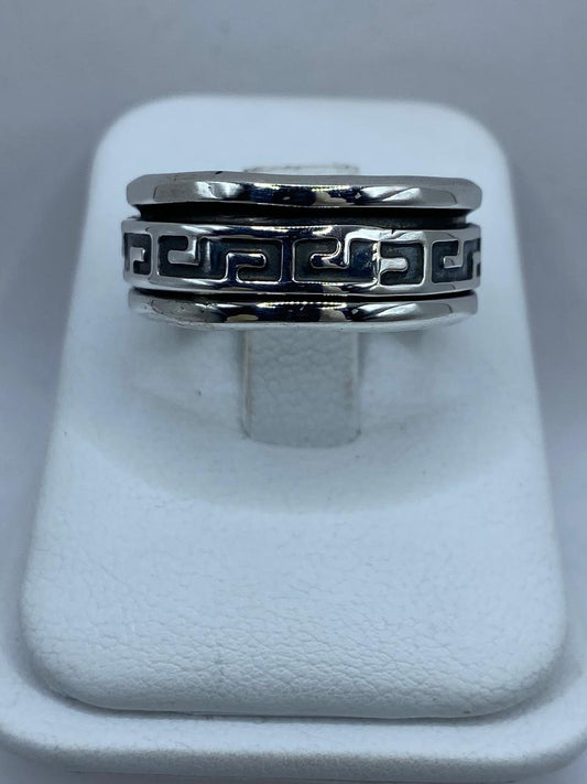Anillo Giratorio de Plata 925 con Diseño Geométrico Estilo Griego — vista lateral