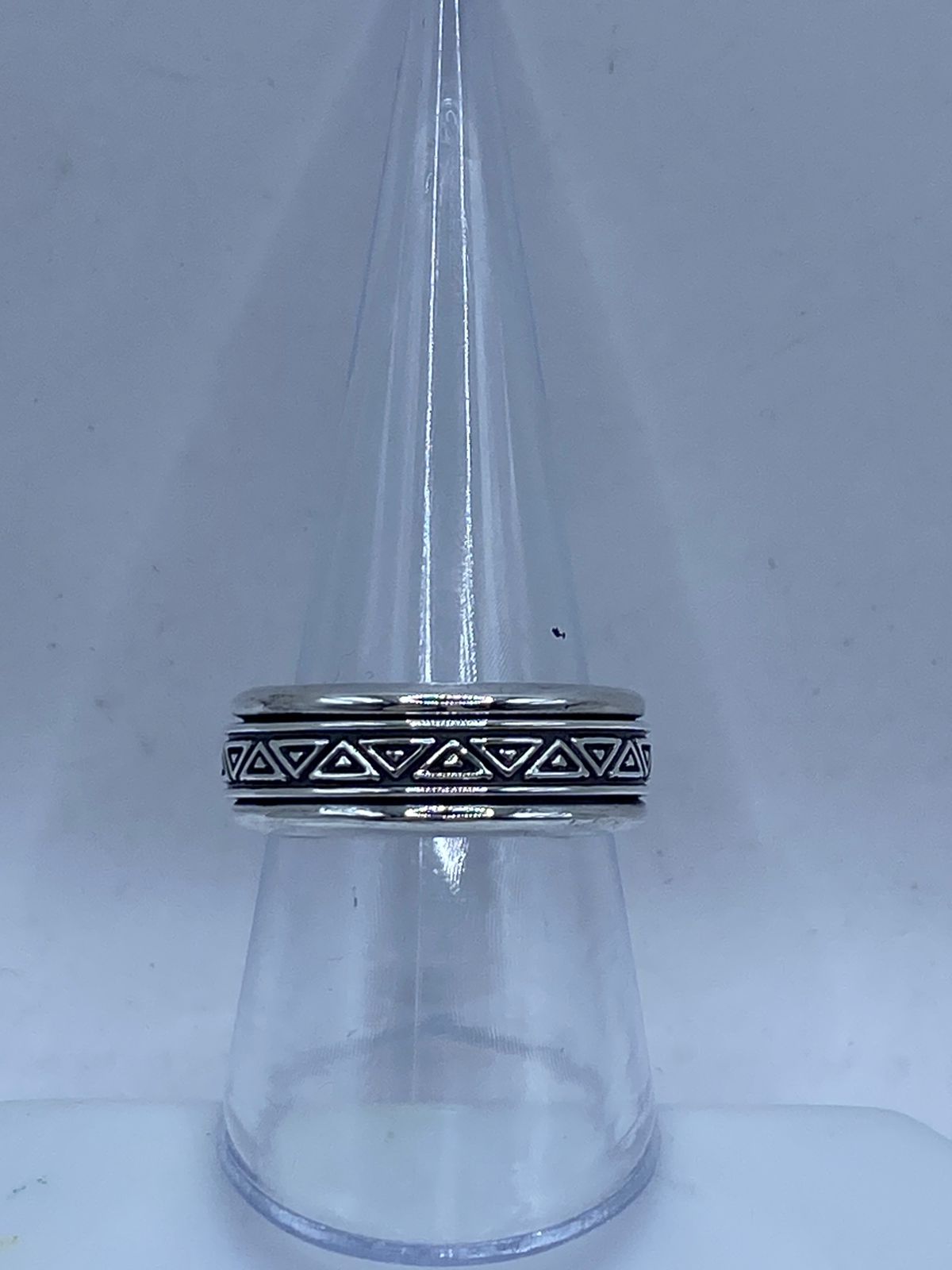 💍🔺 Anillo Giratorio de Plata 925  con Diseño Geométrico de Triángulos 🔄✨