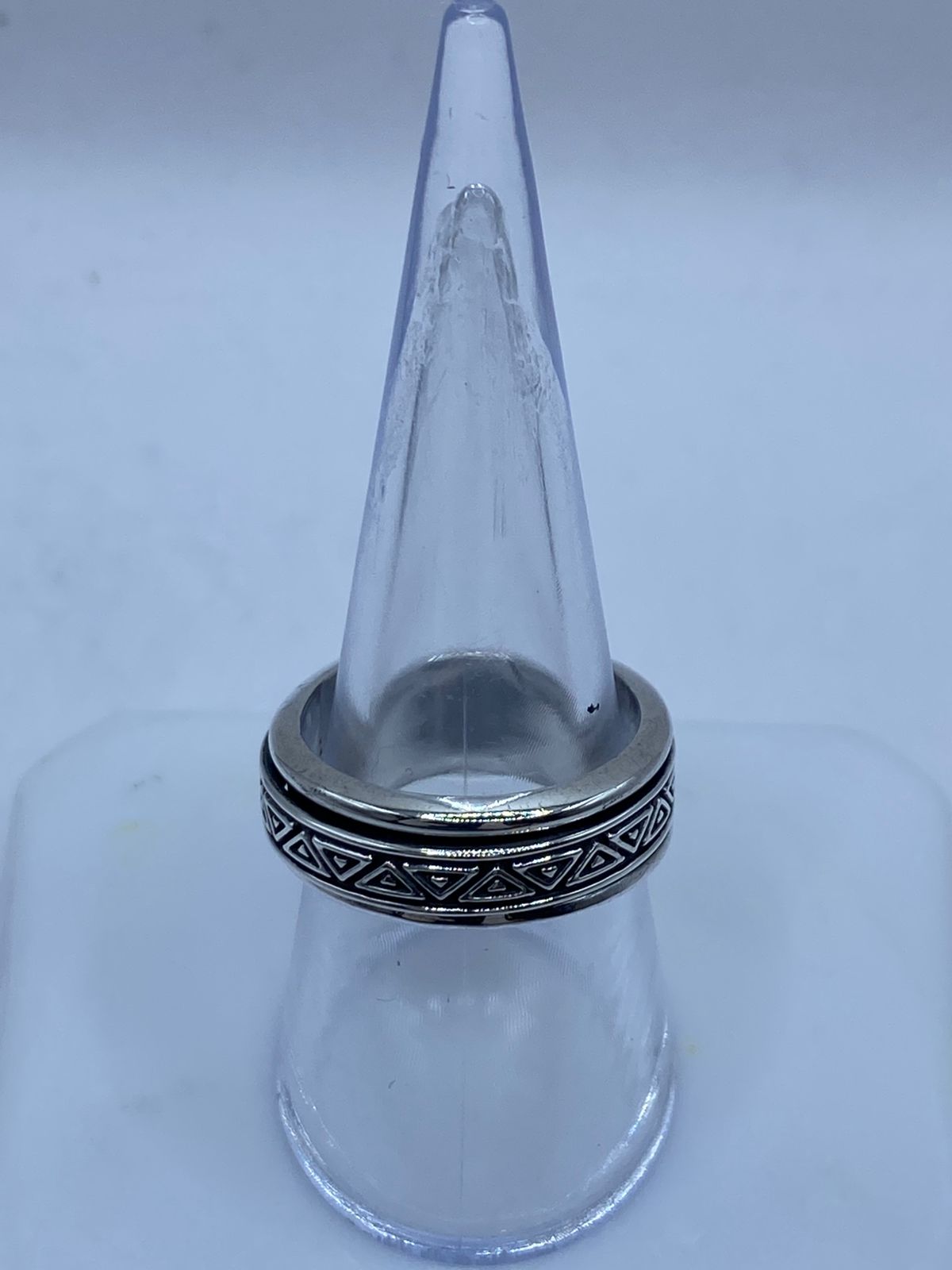 💍🔺 Anillo Giratorio de Plata 925  con Diseño Geométrico de Triángulos 🔄✨