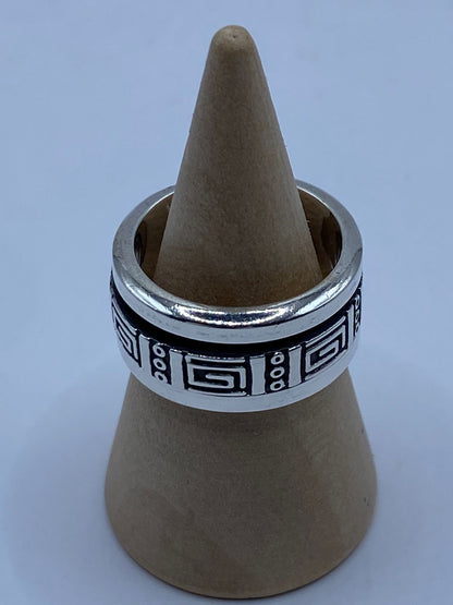 Anillo Giratorio de Plata 925 con Diseño Greca Geométrica, vista frontal
