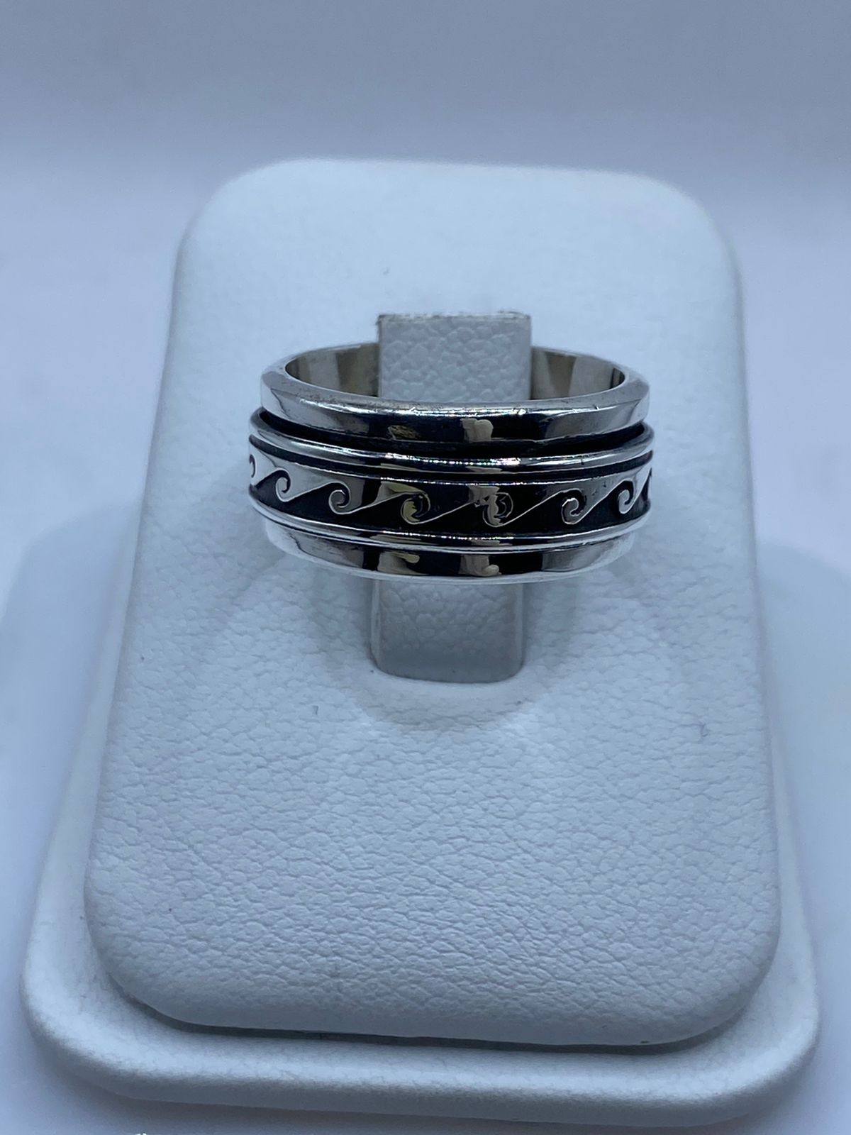 🌊💍 Anillo Giratorio de Plata 925 con Diseño de Olas