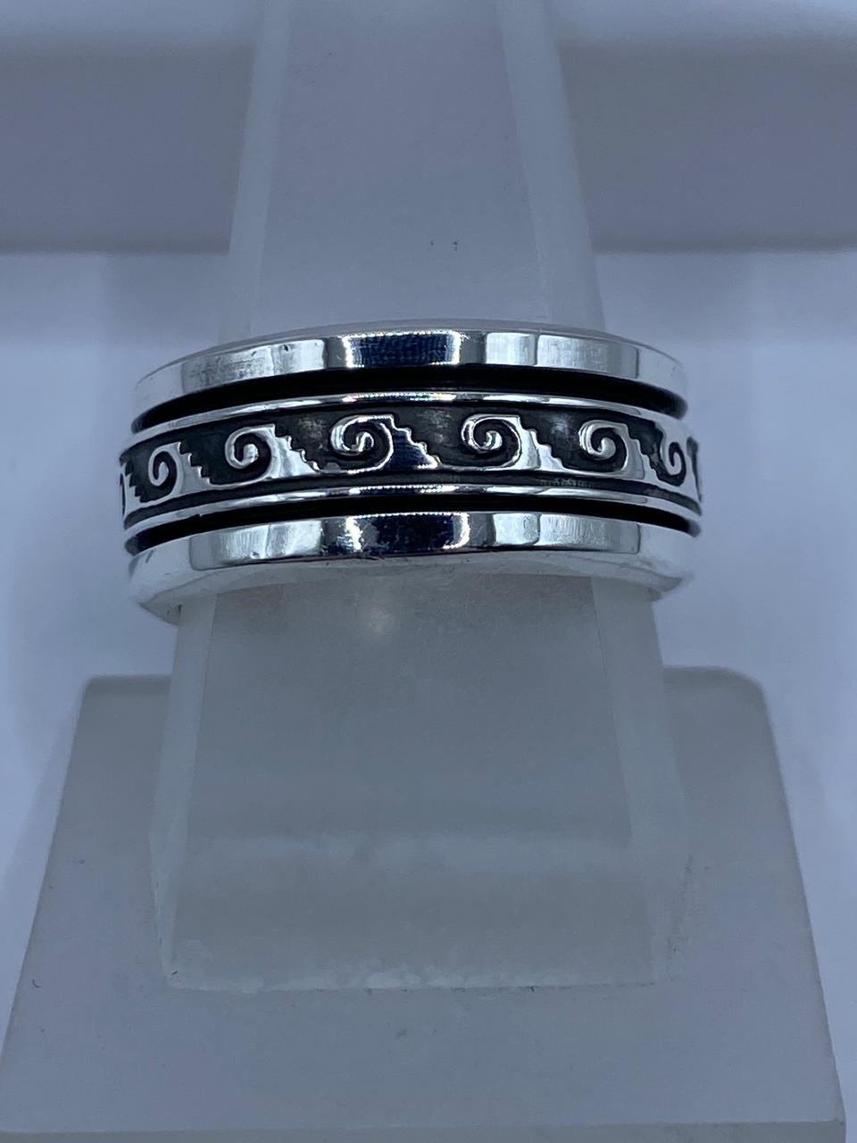 🌊💍 Anillo Giratorio de Plata 925 con Diseño de Olas