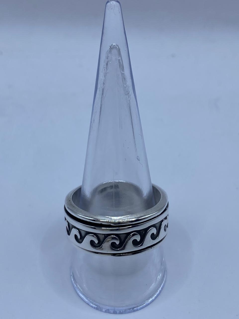🌊💍 Anillo Giratorio de Plata 925 con Diseño de Olas
