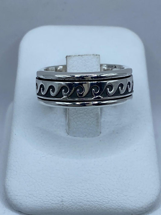 💍🌊 Anillo Giratorio de Plata 925 con Diseño de Olas Clásicas 🔄✨