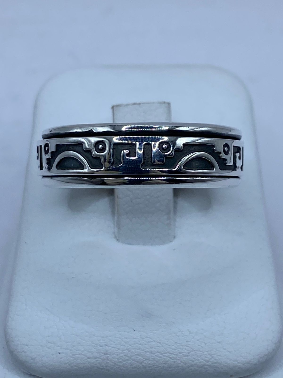 Anillo Giratorio de Plata .925 con Diseño Prehispánico