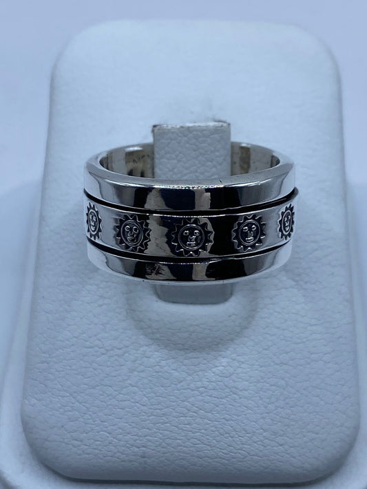 Anillo Giratorio de Plata 925 con Diseño de Soles — vista lateral