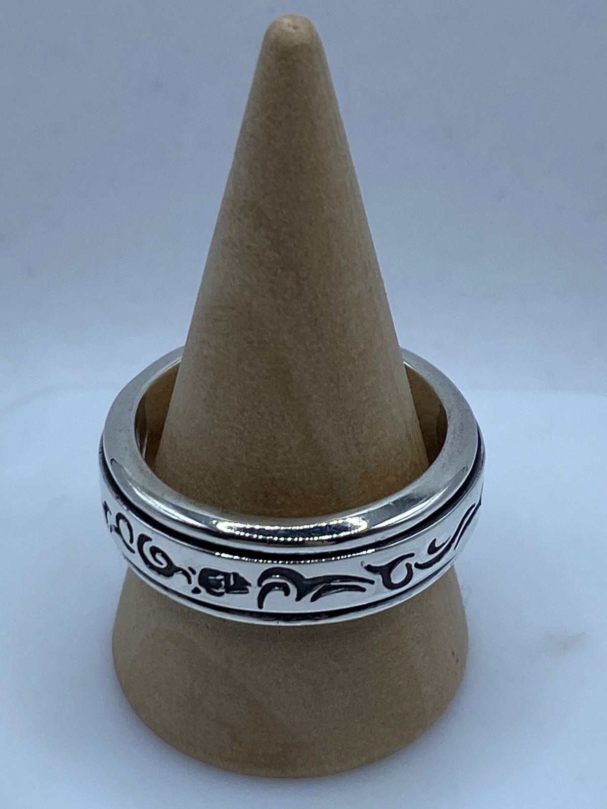 Anillo Giratorio de Plata 925 con Diseño Tribal Elegante