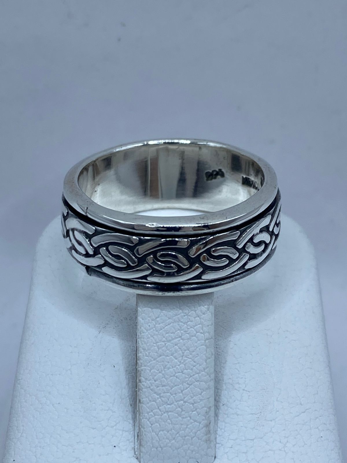 💍🔗 Anillo Giratorio de Plata 925 con Diseño Trenzado Celta  – Fuerza y Eternidad 🔄✨