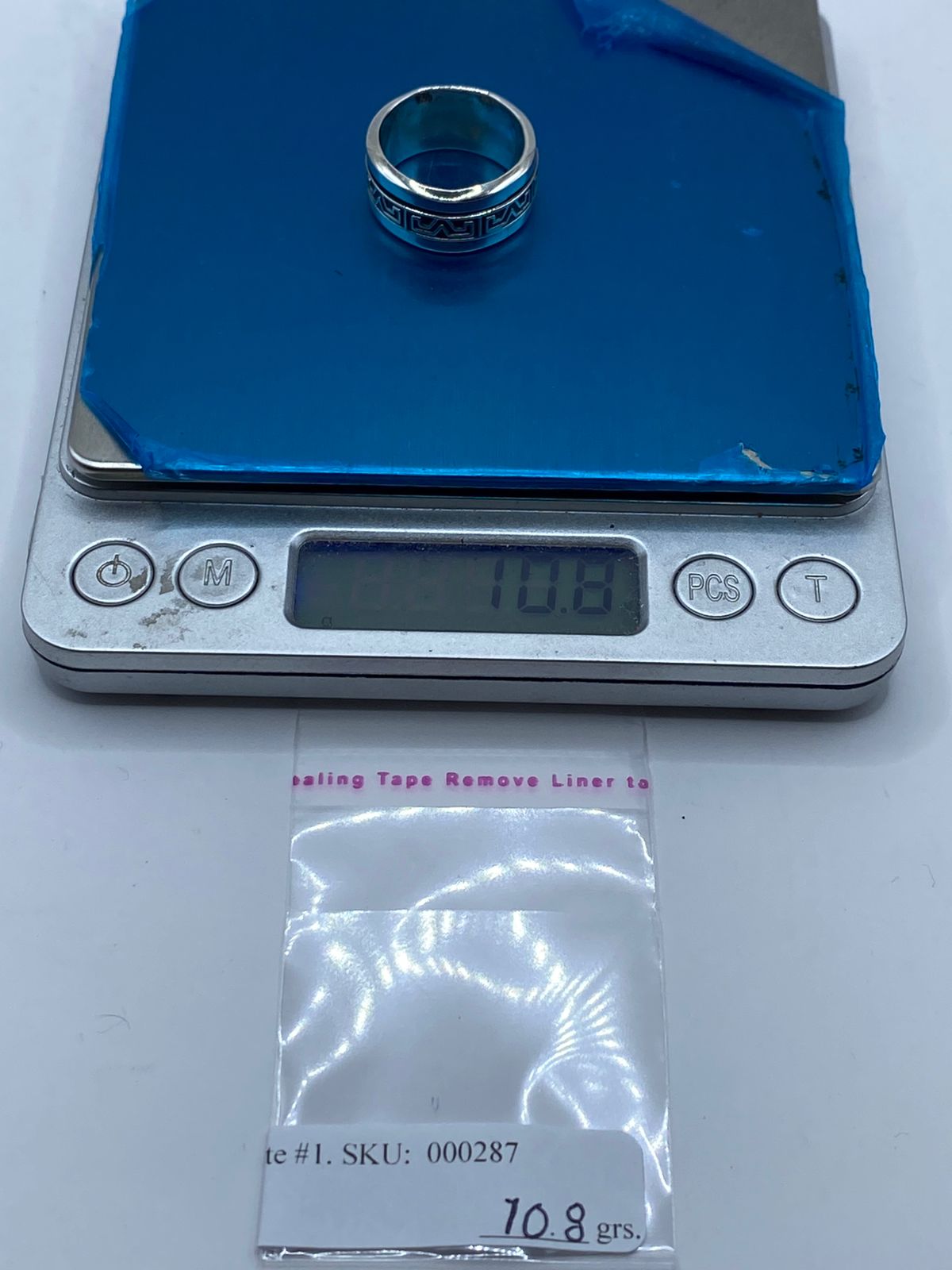 Anillo Giratorio de Plata 925 con Greca Clásica, peso en gramos (báscula)