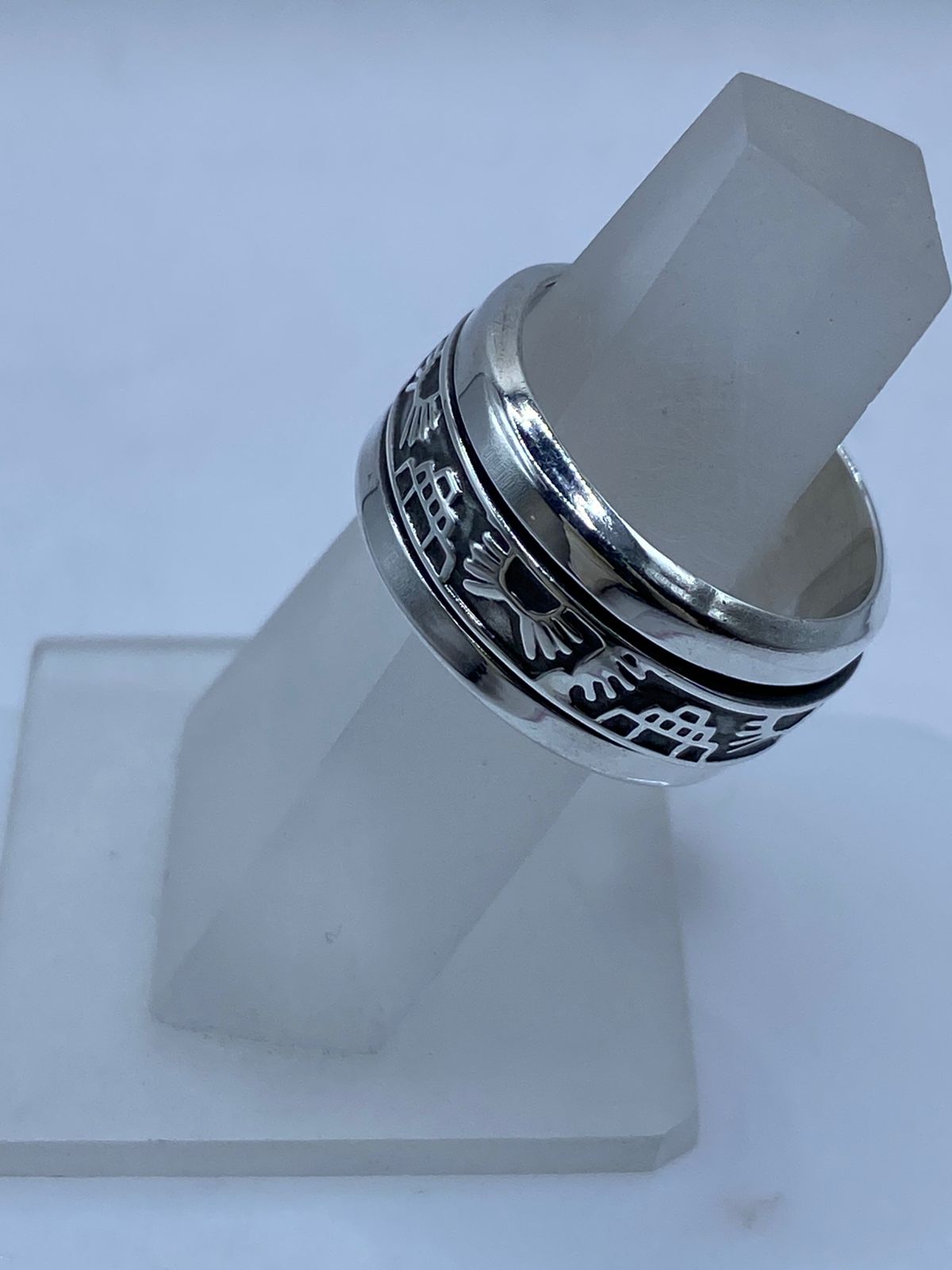🌞🏛️ Anillo Giratorio de Plata .925 con Pirámides y Sol Prehispánico